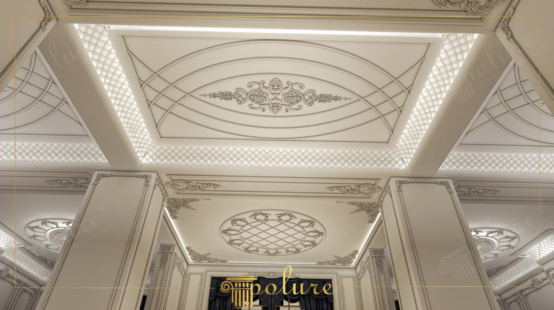Düğün salonunda gizli aydınlatmalı baklava desenli poliüretan kaset tavan ve pilaster kaplı sütun uygulaması.