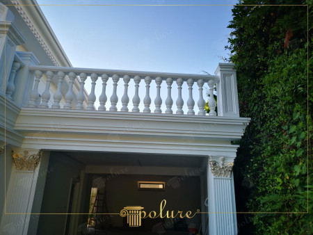 Poliüretan Balkon Korkuluğu ve Altın Detaylı Pilaster Sütun Başlıkları