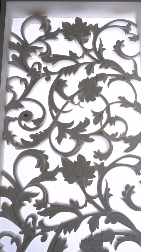Pleksi Aydınlatmalı Desenli Panellerle Mekan Dekorasyonu