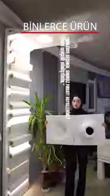 Beyaz şömine çevresi parçası showroom içinde elde sunuluyor