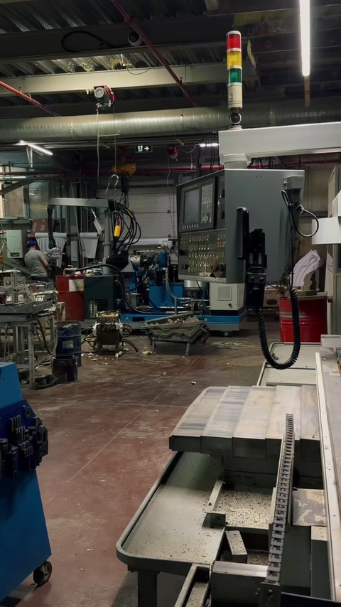 Polure Fabrikası: Kalıp, Döküm ve El Finisajı