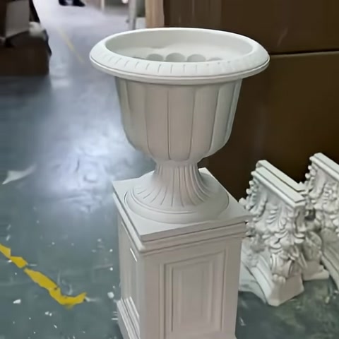 Poliüretan Kaplamalı Plastik Dekoratif Saksı İmalatı
