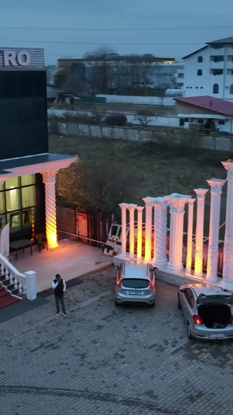 Giriş Kapısı Tasarımları: Estetik ve Dayanıklı Dekoratif Çözümler