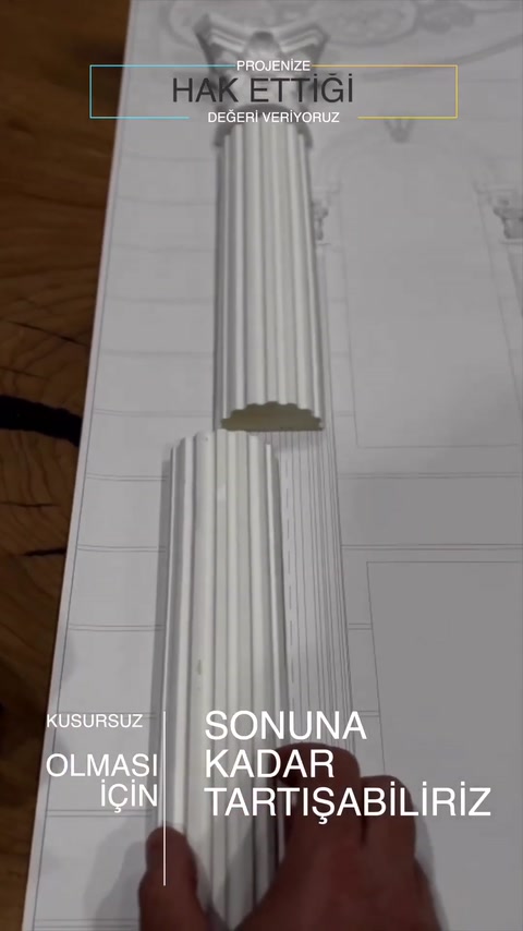 Dekoratif sütunun gövde parçaları çizim üzerinde uç uca getiriliyor