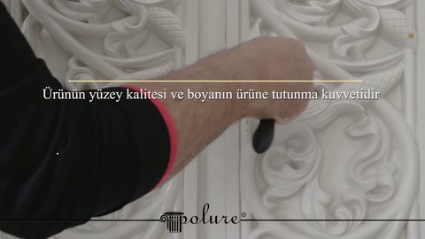 Poliüretan separatörün kabartmalı desenleri el hareketiyle tanıtılıyor
