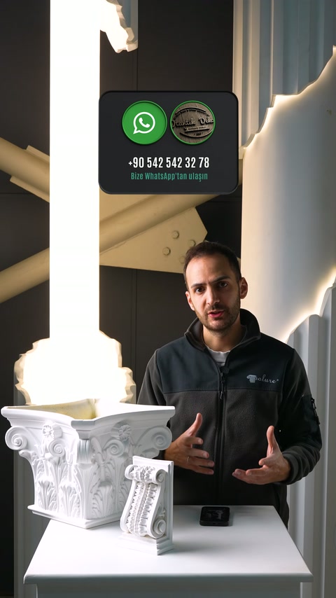 Ekranda WhatsApp numarası ve kartvizit görseli birlikte gösteriliyor