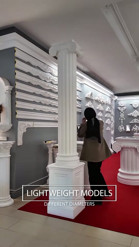 Yivli pilaster ve sütun modelleri birlikte sergileniyor